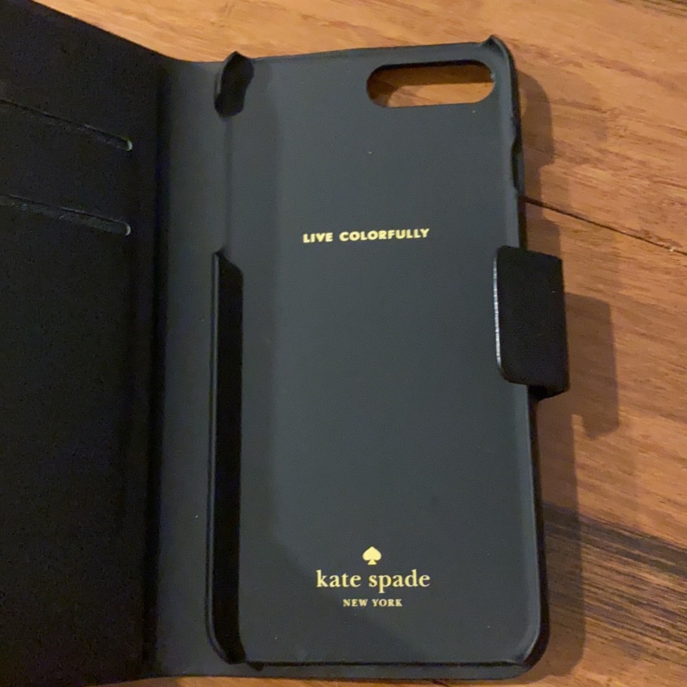 Phone case - Picture 3 of 4